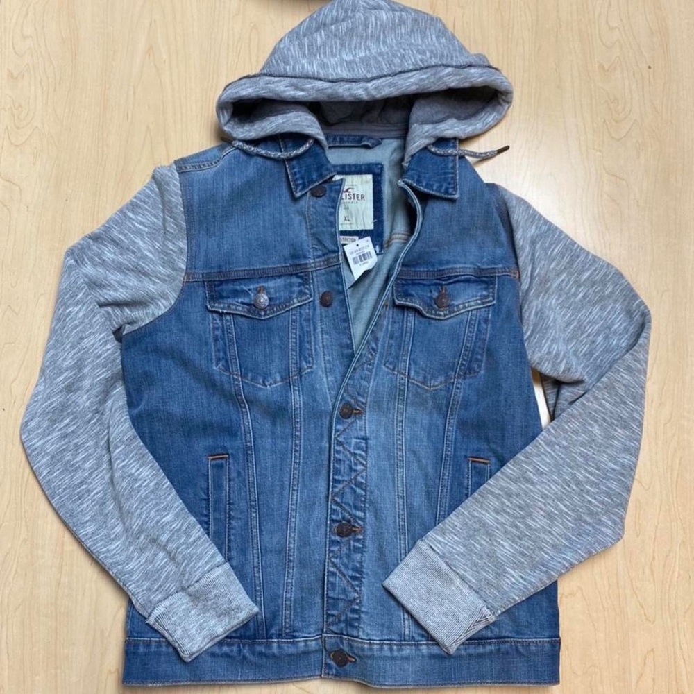 NWT HOLLISTER Women’s XL Hooded Twofer Denim Jacket MSRP $90.